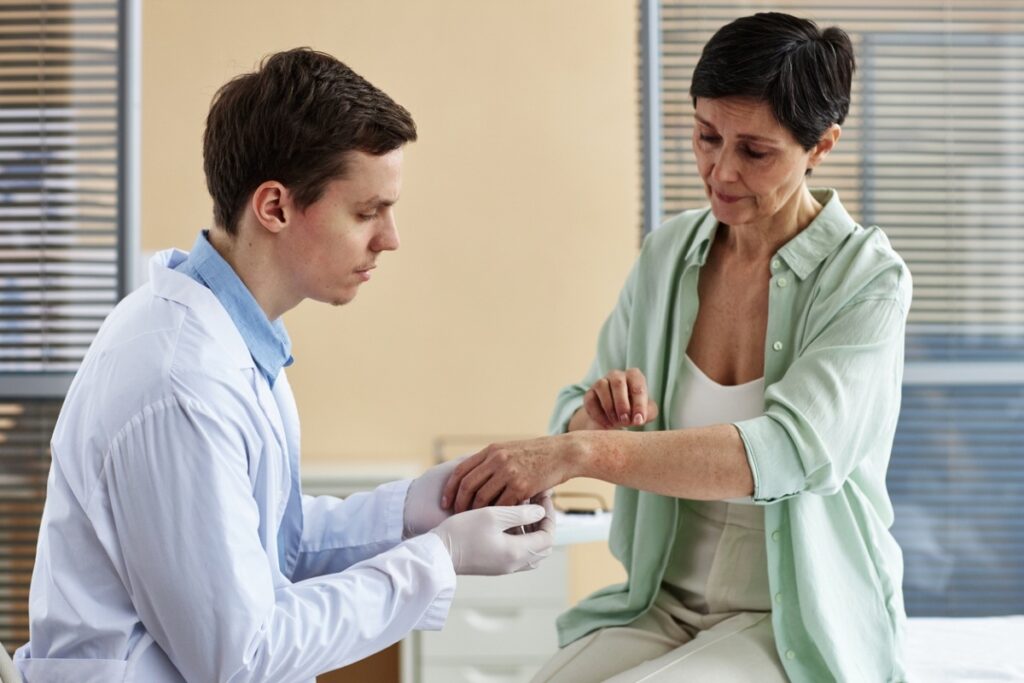 Common Skin Rashes and When to Visit Urgent Care