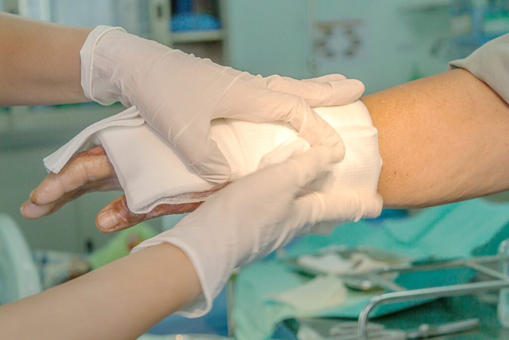 How Urgent Care Can Help with Infected Cuts or Wounds