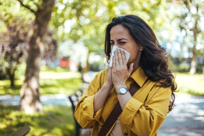 Dealing with Seasonal Allergies in Tampa: Tips and Treatment Options