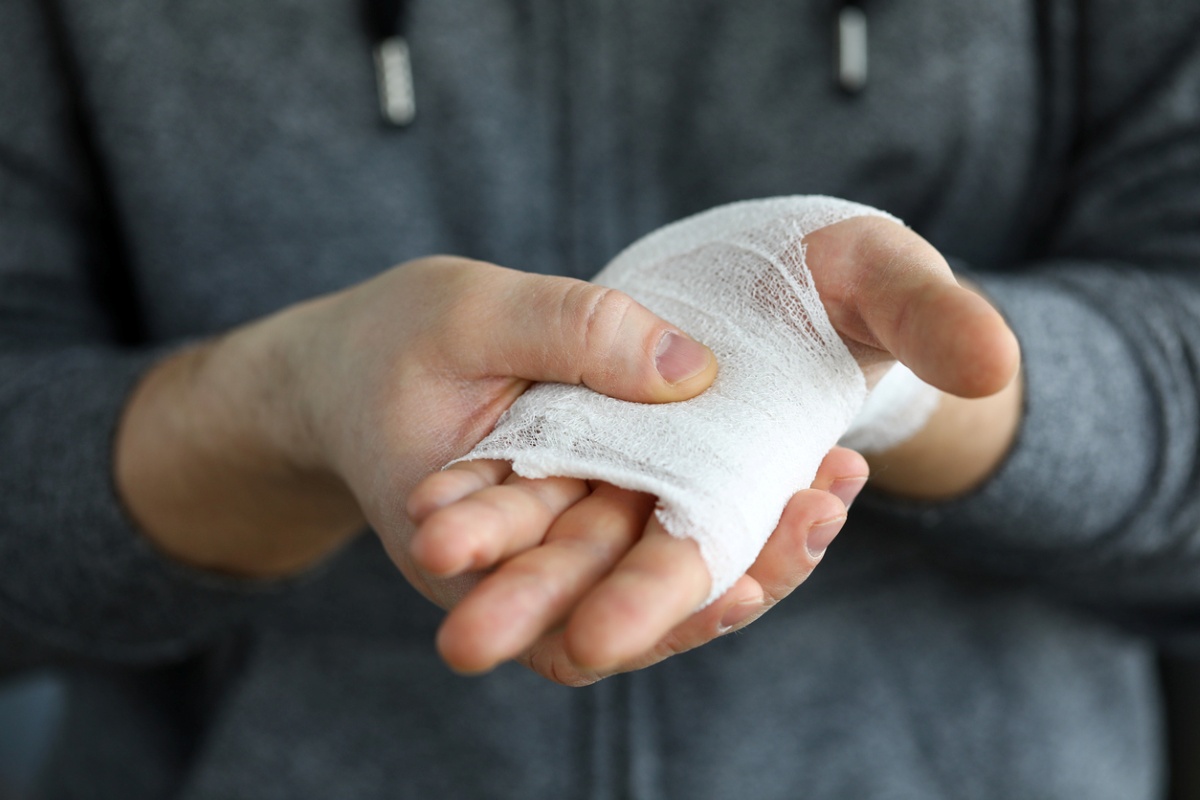 When to Visit Urgent Care for Cuts and Abrasions: A Quick Guide